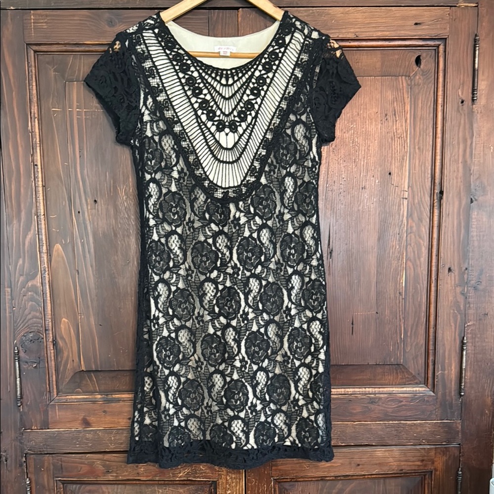 Xhilaration Black and White Sheath Mini Dress
